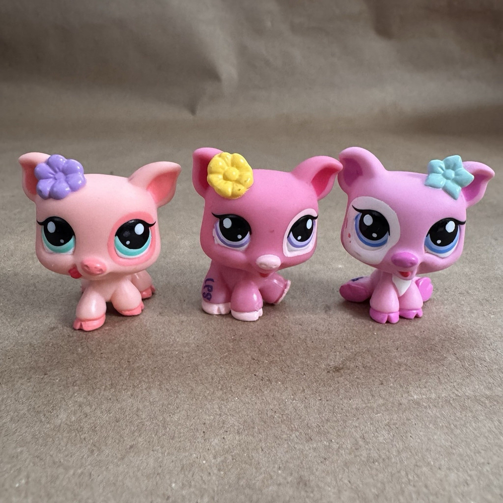 Littlest Pet Shop Lot of Three Piglets #1549, #1550 & #1558 Pink